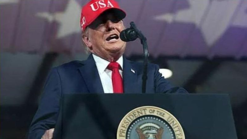 Trump përjashton “CNN”, “Politico” dhe “MsNow” nga Shtëpia e Bardhë: Përhapin lajme të rreme! Trump përjashton “CNN”, “Politico” dhe “MsNow” nga Shtëpia e Bardhë: Përhapin lajme të rreme!