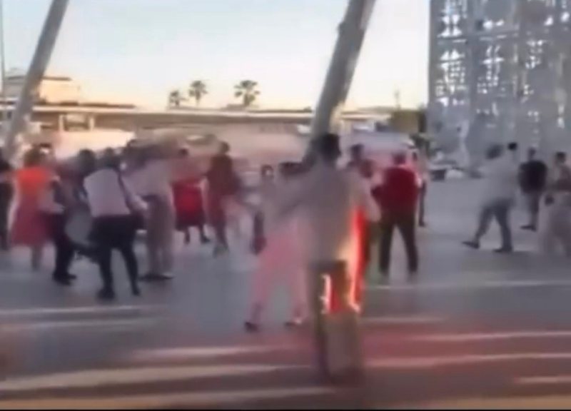 “Fisi pret kthimin e kryetarit”! Demaliaj ironizon pritjen e Berishës në Rinas: Shkoi te dentisti amerikan për të ndërruar protezat para vdekjes “Fisi pret kthimin e kryetarit”! Demaliaj ironizon pritjen e Berishës në Rinas: Shkoi te dentisti amerikan për të ndërruar protezat para vdekjes
