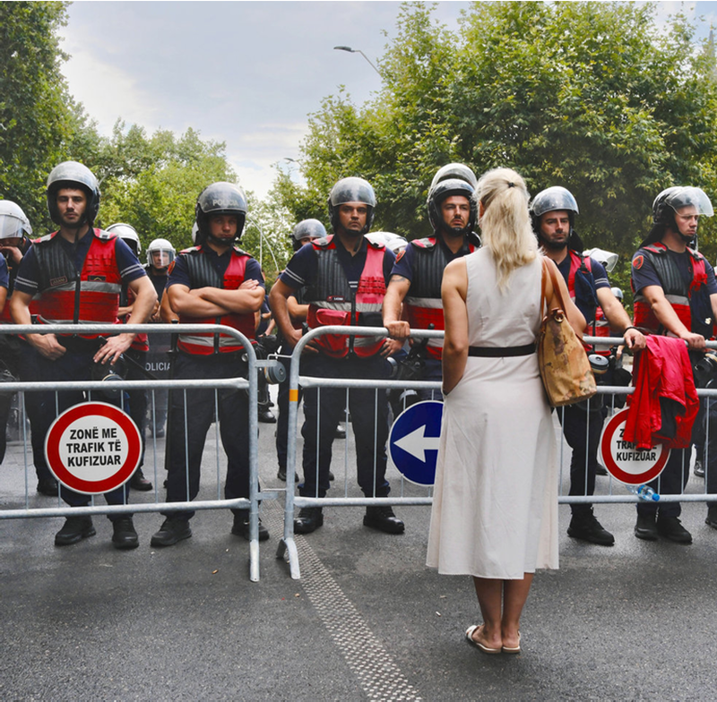 “Frankfurter Allgemeine Zeitung”: Mbi 100 ditë protestë në Tiranë, por “Revolucioni i Flamingove” mbetet larg një lëvizjeje masive “Frankfurter Allgemeine Zeitung”: Mbi 100 ditë protestë në Tiranë, por “Revolucioni i Flamingove” mbetet larg një lëvizjeje masive
