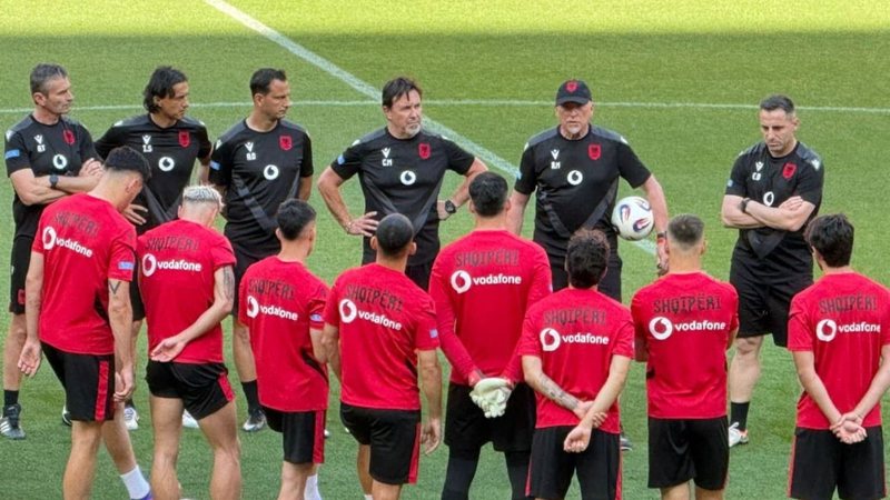 Maran hap listën e madhe, rreth 50 ftesa për Kombëtaren, mes tyre 3 lojtarë të Dinamo City Maran hap listën e madhe, rreth 50 ftesa për Kombëtaren, mes tyre 3 lojtarë të Dinamo City