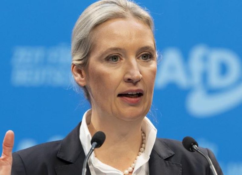 Liderja e AfD/ Gjermania duhet të kufizojë pagesat ndaj BE-së: Ne duam paratë tona mbrapsht! Liderja e AfD/ Gjermania duhet të kufizojë pagesat ndaj BE-së: Ne duam paratë tona mbrapsht!