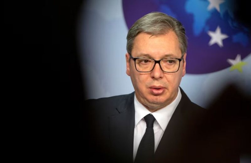 Partia e protestave në Serbi herë e para herë  e dyta sipas kompanive të sondazheve, por Vuçiç rrezikon daljen nga politika