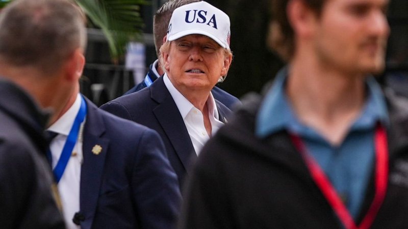 Trump paralajmëron Zelenskyn: Ndaloni sulmet ndaj naftës ruse, po dëmtoni ekonominë botërore Trump paralajmëron Zelenskyn: Ndaloni sulmet ndaj naftës ruse, po dëmtoni ekonominë botërore