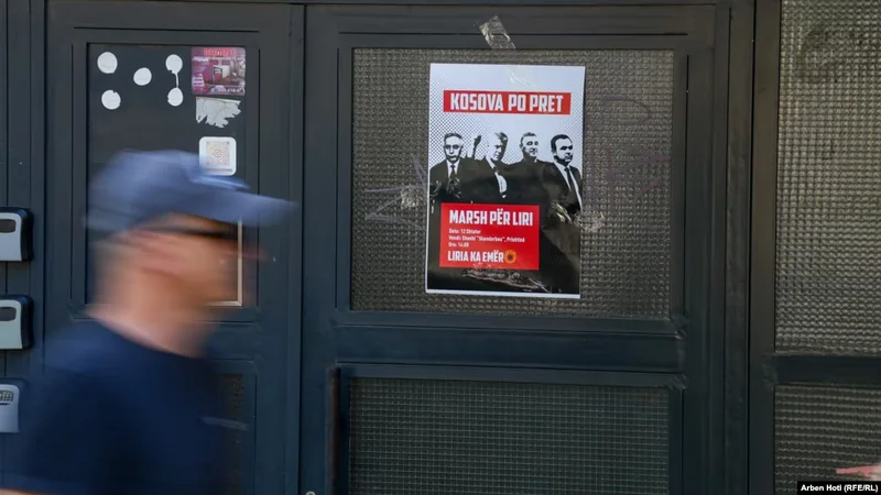 Çfarë fshihet pas teorisë së Prokurorisë? Eksperti amerikan ‘zbërthen’ rastin ndaj Thaçit dhe ish-krerëve të UÇK-s Çfarë fshihet pas teorisë së Prokurorisë? Eksperti amerikan ‘zbërthen’ rastin ndaj Thaçit dhe ish-krerëve të UÇK-s