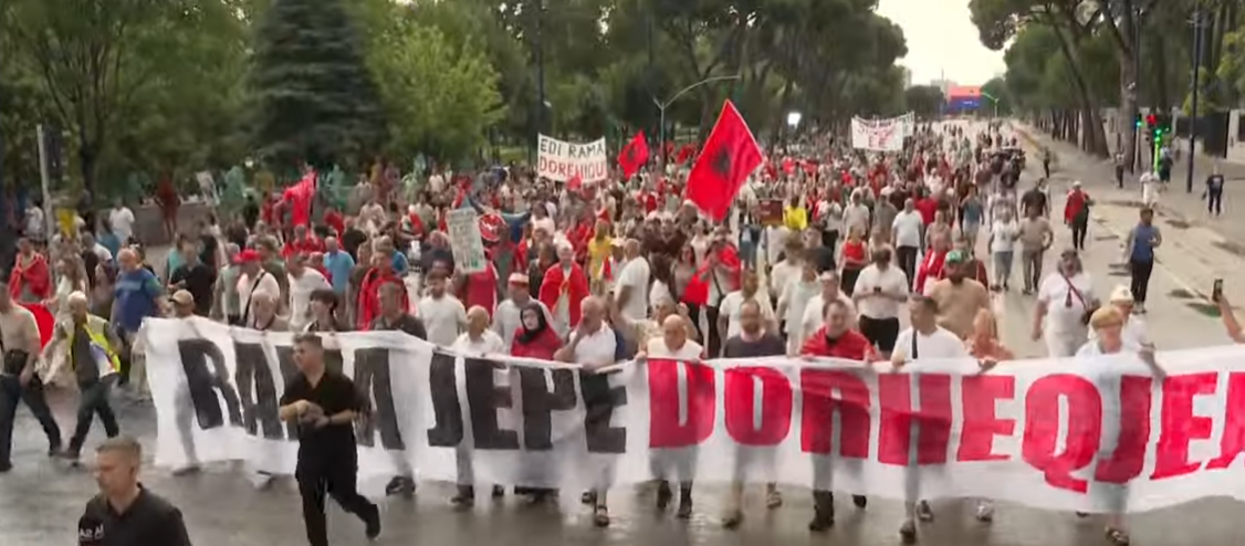 Republika popullore e protestës Republika popullore e protestës