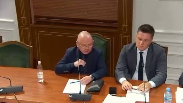 Katër palaço shoqatash gjyqtarësh dhe prokurorësh në sulm! Nuk i pranojnë pagat do i ankimojnë përsëri te “baba dallkauk” GJK Katër palaço shoqatash gjyqtarësh dhe prokurorësh në sulm! Nuk i pranojnë pagat do i ankimojnë përsëri te “baba dallkauk” GJK