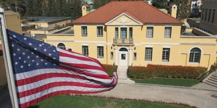 A na duhet ende ambasada? A na duhet ende ambasada?