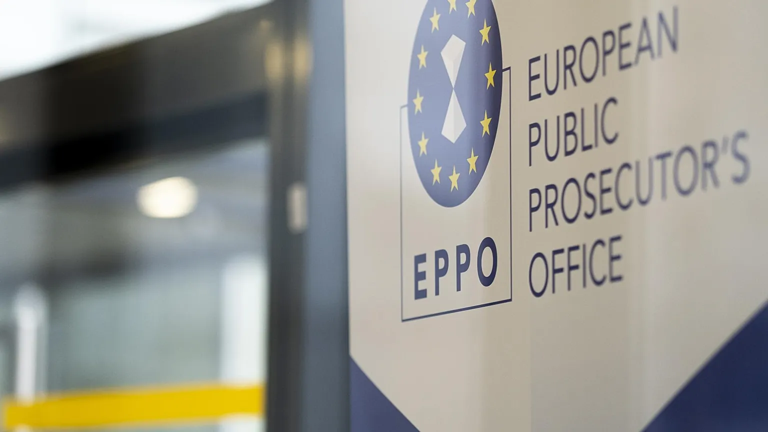 Bastisje në zyrat e Parlamentit Evropian! EPPO… jo SPAK, heton keqpërdorimin e fondeve nga e djathta ekstreme Bastisje në zyrat e Parlamentit Evropian! EPPO… jo SPAK, heton keqpërdorimin e fondeve nga e djathta ekstreme