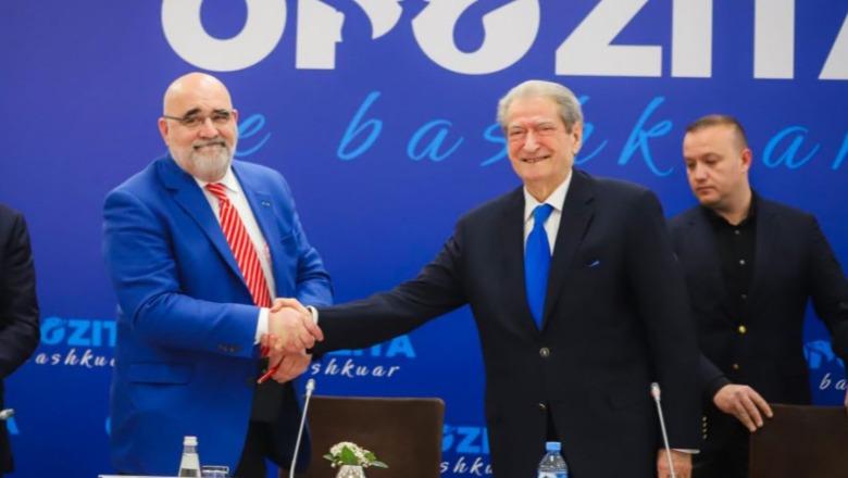 I bëri fushatën Berishës dhe tani Dodikut! Trump distancohet nga “sherifi” LaCivita: S’punon për mua, është konsulent i jashtëm! Mund të ndërpres çdo marrëdhënie me të I bëri fushatën Berishës dhe tani Dodikut! Trump distancohet nga “sherifi” LaCivita: S’punon për mua, është konsulent i jashtëm! Mund të ndërpres çdo marrëdhënie me të