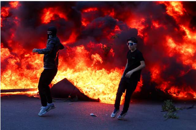 FOTO/ Zbulohet manuali i Antifa-s që dogji Tiranën FOTO/ Zbulohet manuali i Antifa-s që dogji Tiranën