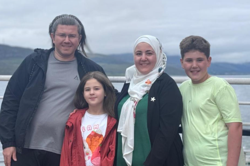 “Merrni 3 mijë paund dhe shkoni në Shqipëri”! Britania habit familjen siriane që kërkon azil, zbulohet letra e Home Office “Merrni 3 mijë paund dhe shkoni në Shqipëri”! Britania habit familjen siriane që kërkon azil, zbulohet letra e Home Office