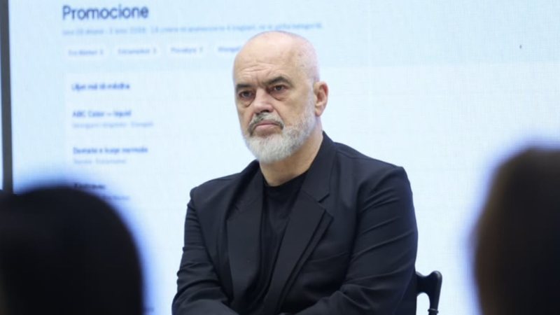 Kryeministri Rama u kërkon ministrave dorëheqjet e të gjithë drejtorëve të institucioneve Kryeministri Rama u kërkon ministrave dorëheqjet e të gjithë drejtorëve të institucioneve