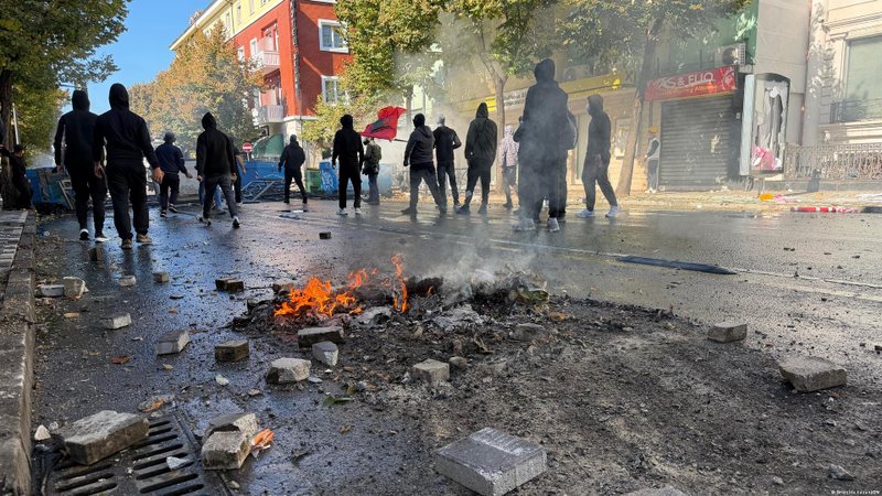 U parandalua terrori mbi Tiranë: Për të kthyer të shtunën e dhunshme në një natë të zezë për Shqipërinë! Si u ndalën katër dronët kamikazë?