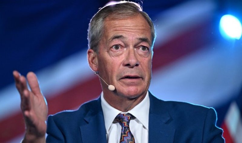 Farage mbron përdorimin e forcës vdekjeprurëse ndaj migrantëve që kalojnë Kanalin Anglez Farage mbron përdorimin e forcës vdekjeprurëse ndaj migrantëve që kalojnë Kanalin Anglez