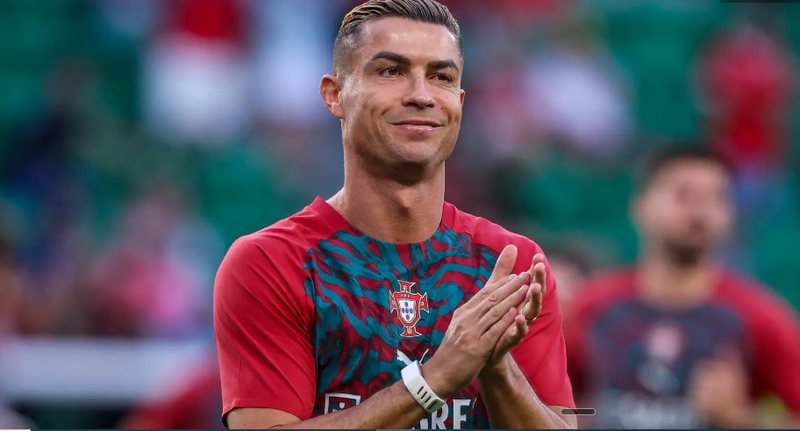 Trajneri i bën apel të kthehet, ministri Almeida: Ronaldo, aset i Portugalisë Trajneri i bën apel të kthehet, ministri Almeida: Ronaldo, aset i Portugalisë