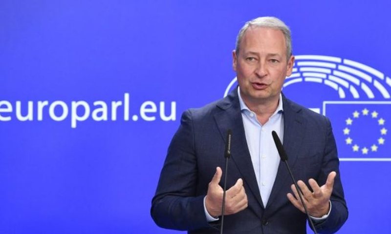 Protestat në Tiranë, raportuesi i PE-së për Shqipërinë: Dhuna nuk është zgjidhje, ndaloni përshkallëzimin Protestat në Tiranë, raportuesi i PE-së për Shqipërinë: Dhuna nuk është zgjidhje, ndaloni përshkallëzimin