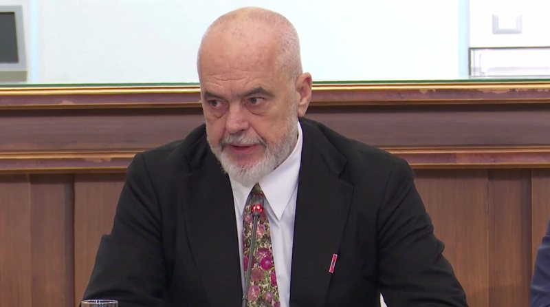 “Kemi rritjen më të madhe ekonomike në rajon”! Rama: Sulmi ndaj bankave, skenar djallëzor. Zbulojmë të maskuarit përmes teknologjisë “Kemi rritjen më të madhe ekonomike në rajon”! Rama: Sulmi ndaj bankave, skenar djallëzor. Zbulojmë të maskuarit përmes teknologjisë