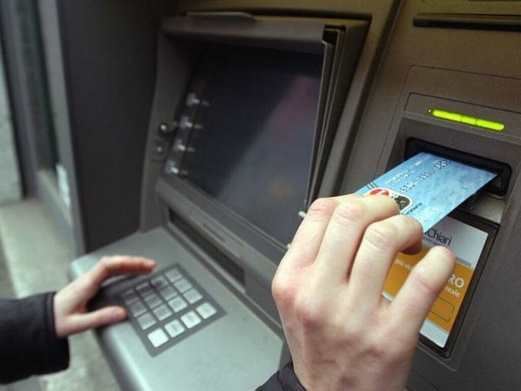 NLB shqyrton hyrjen në tregun shqiptar, “Raiffeisen dhe Fibank” përmenden si objektiva të mundshëm për blerje NLB shqyrton hyrjen në tregun shqiptar, “Raiffeisen dhe Fibank” përmenden si objektiva të mundshëm për blerje