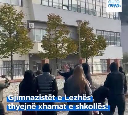 Ata mësues që u thonë nxënësve bini xhamave nuk kanë për ta parë më derën e shkollës Ata mësues që u thonë nxënësve bini xhamave nuk kanë për ta parë më derën e shkollës