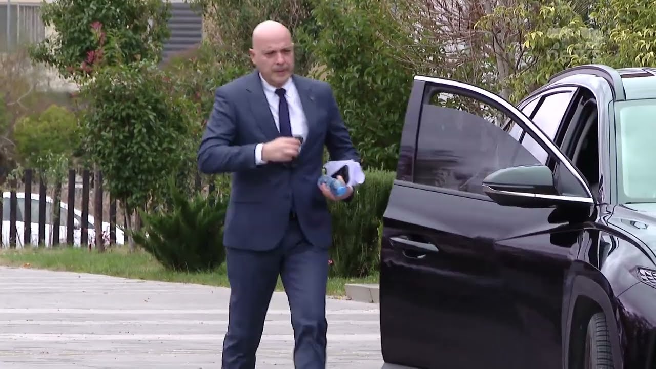 Rikthimi i kallëzimit të Veliajt ndaj Nesti Angonit në Gjykatën e Tiranës: Prokuroria ka detyrim të zbulojë firmëtarin